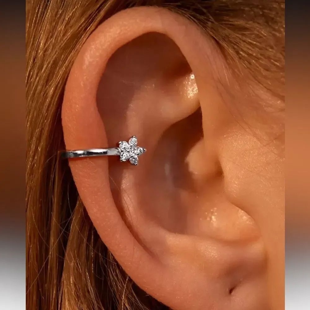 Flower Ear Cuff N1713